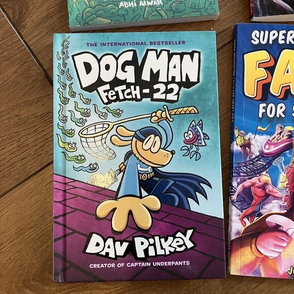 Elementary/ Middle School Kid Book Bundle, Dog Man, I Survived, Bad Guys - Picture 2 of 13